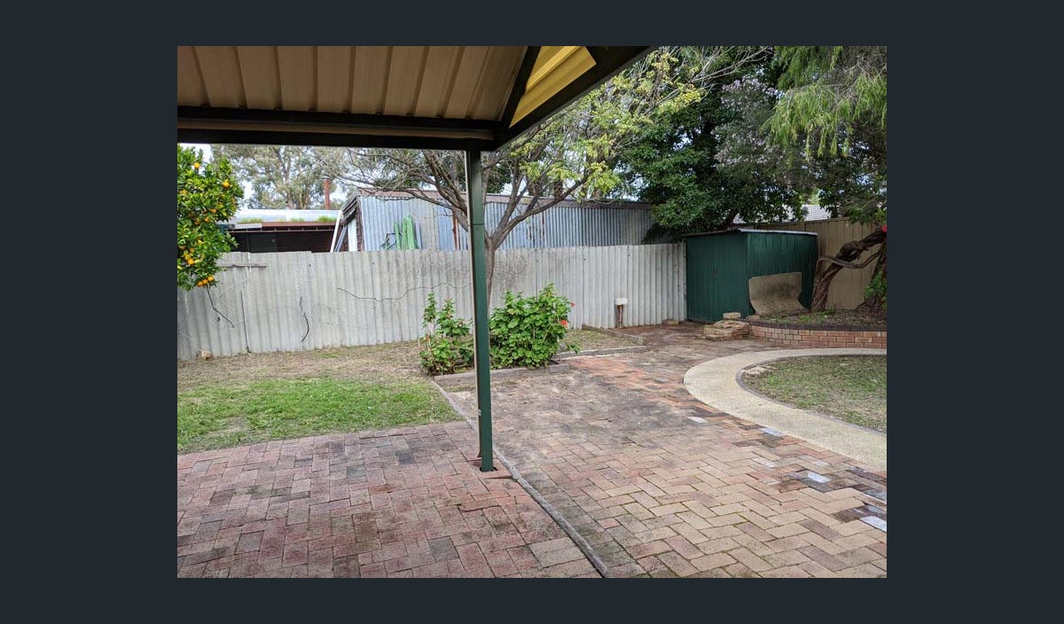 Braemore St, Armadale WA 6112